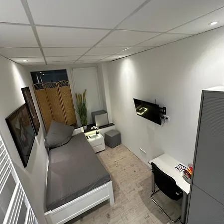 Myhome 3 Apartment